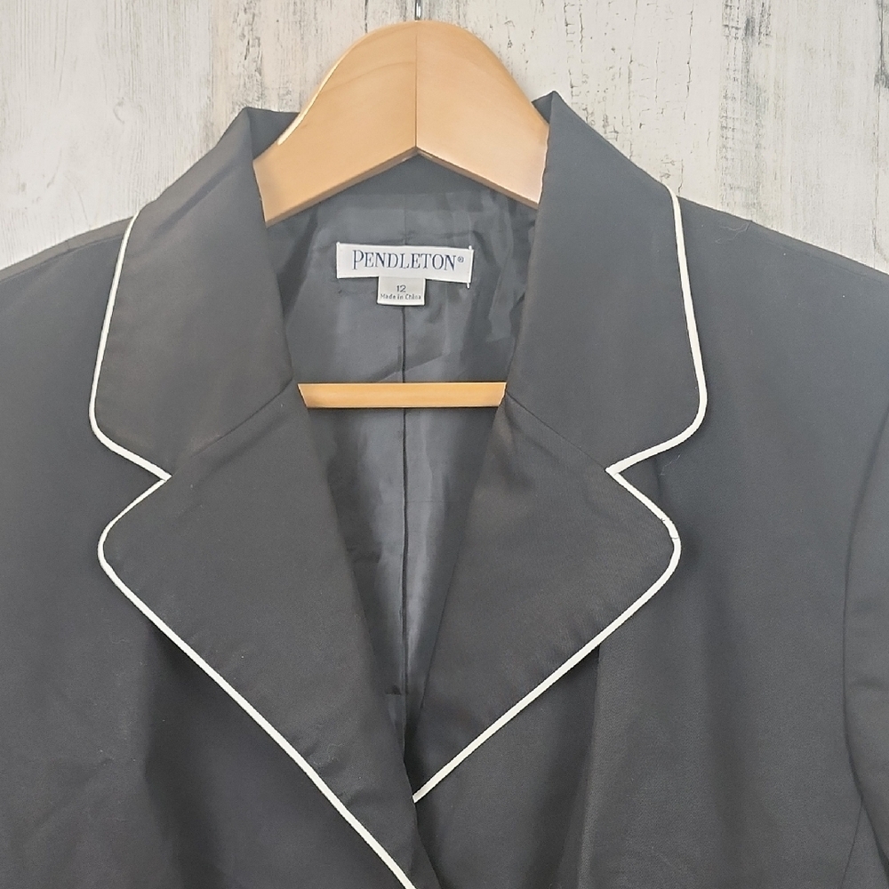 Pendleton Classic 3 Button Fitted Fully Lined Bla… - image 2